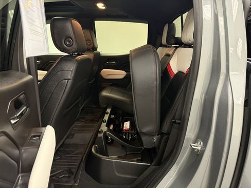 Used 2024 GMC Canyon AT4X w/ AT4X AEV Edition image 20