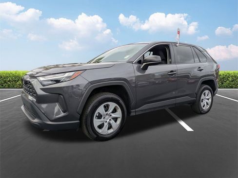 Certified 2025 Toyota RAV4 LE image 8