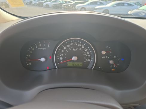 Used 2009 Kia Sedona LX image 21