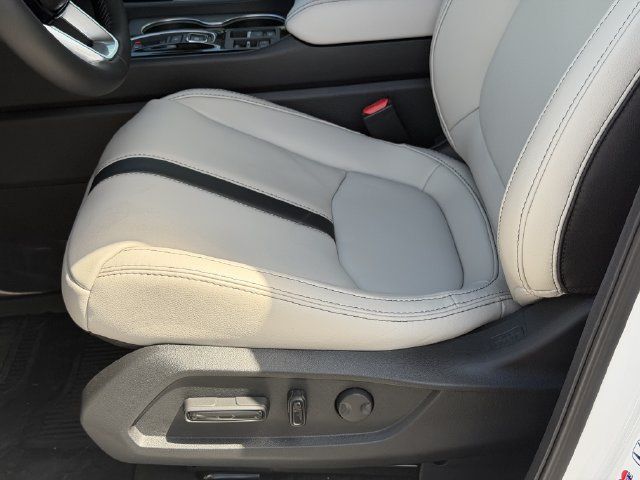 New 2026 Honda Pilot Touring image 23