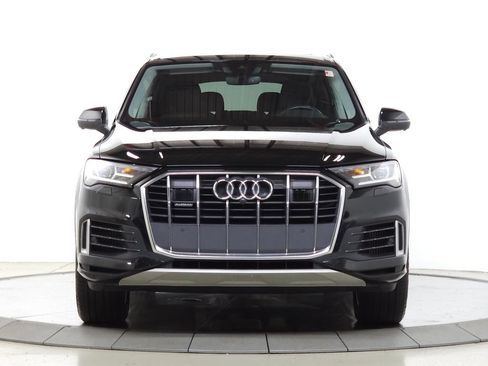 Used 2022 Audi Q7 3.0T Premium Plus w/ Premium Plus Package AWD/4WD image 2