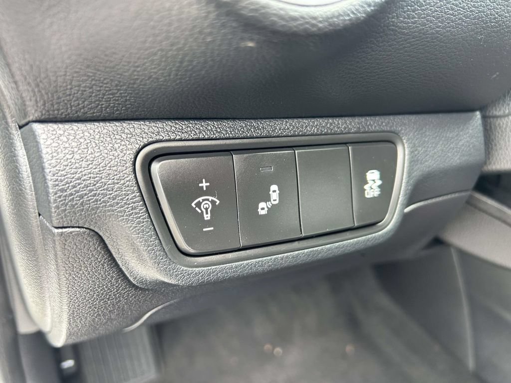 Used 2024 Kia Forte LXS w/ LXS Technology Package FWD image 15