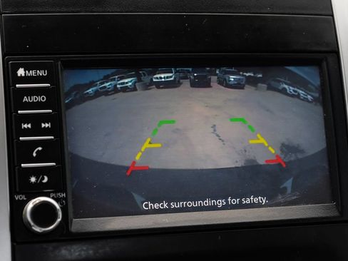 Used 2019 Nissan Frontier S RWD image 17