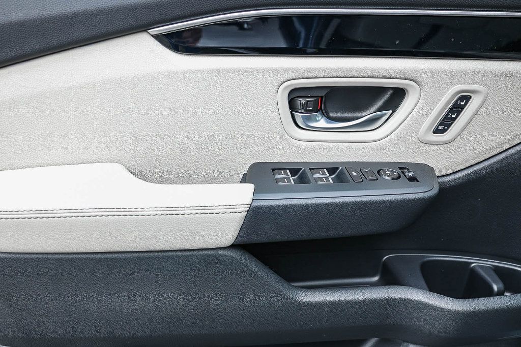 New 2026 Honda Pilot EX-L image 16