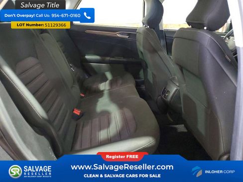 Used 2017 Ford Fusion SE w/ Fusion SE Technology Package FWD image 13