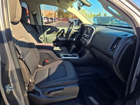 Used 2021 Chevrolet Colorado LT w/ LT Convenience Package image 5