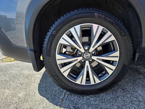 Used 2021 Nissan Rogue SV w/ Premium Package AWD/4WD image 36