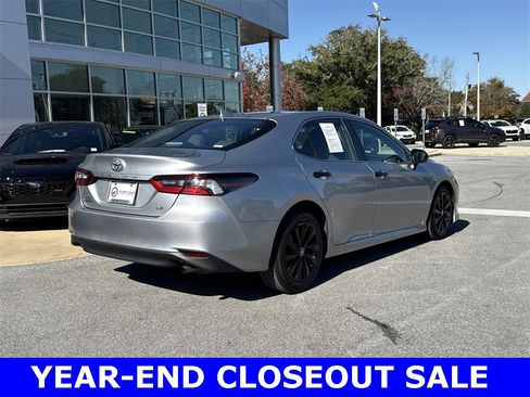Used 2023 Toyota Camry LE image 8