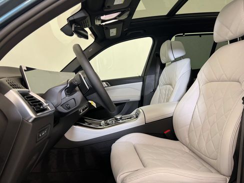 Used 2026 BMW X5 sDrive40i w/ Climate Comfort Package RWD image 5