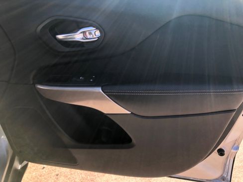 Used 2017 Jeep Cherokee Latitude w/ Safety/Convenience Group image 15