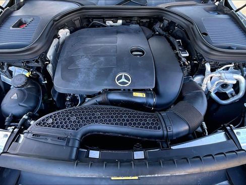 Used 2020 Mercedes-Benz GLC 300 image 32