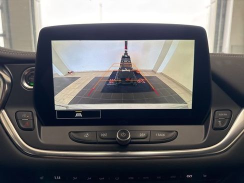 Used 2025 Chevrolet Blazer LT FWD image 12