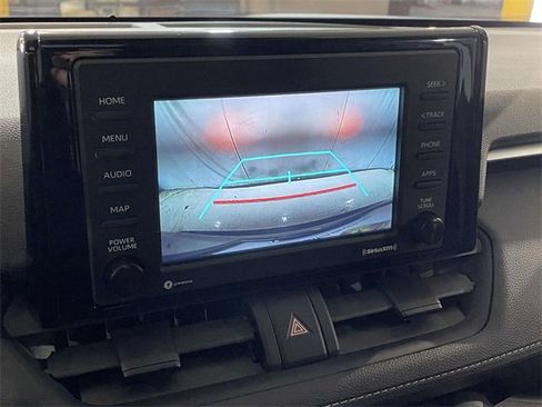 Used 2021 Toyota RAV4 XLE w/ Convenience Package image 28