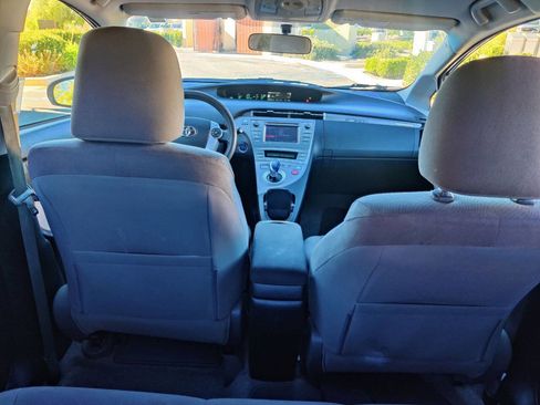 Used 2013 Toyota Prius Plug-In Hybrid image 13