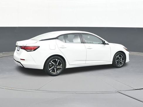 Used 2024 Nissan Sentra SV image 15