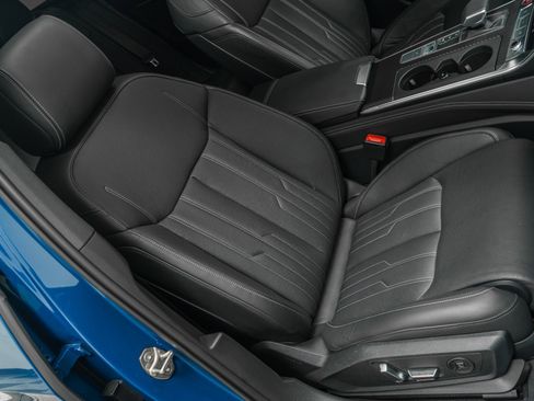 Used 2024 Audi RS 6 performance w/ Black Optic Package image 26