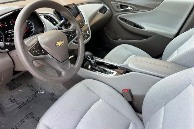 Used 2025 Chevrolet Malibu LT FWD image 10