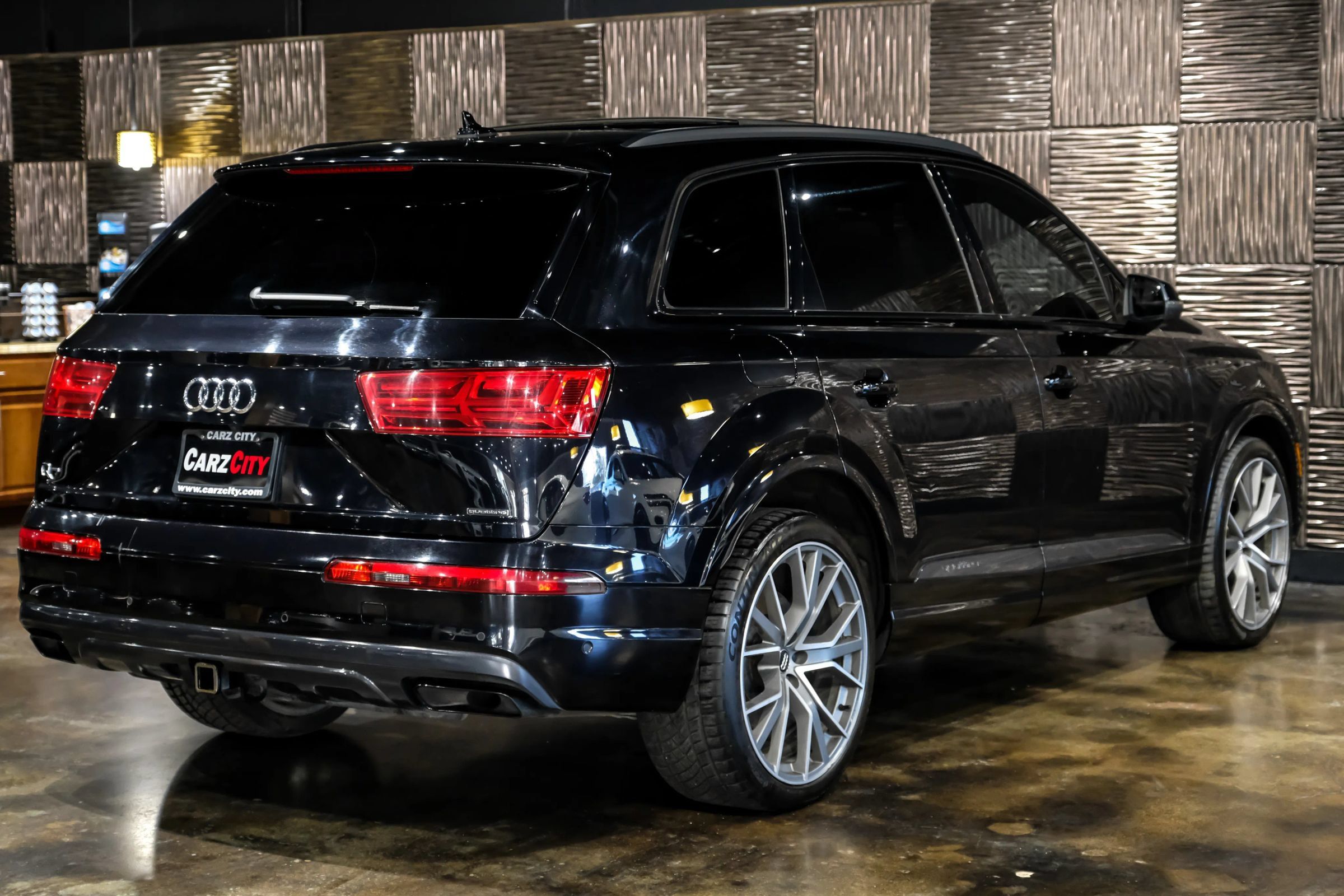 Used 2019 Audi Q7 3.0T Prestige w/ Prestige Package AWD/4WD image 8