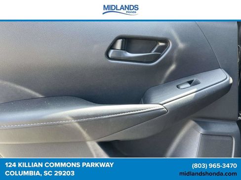 Used 2025 Nissan Sentra SV FWD image 12