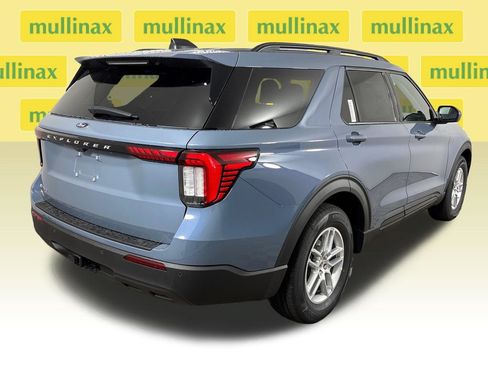 New 2026 Ford Explorer Active RWD image 4