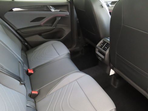 New 2026 Volkswagen Tiguan SE R-Line FWD image 25