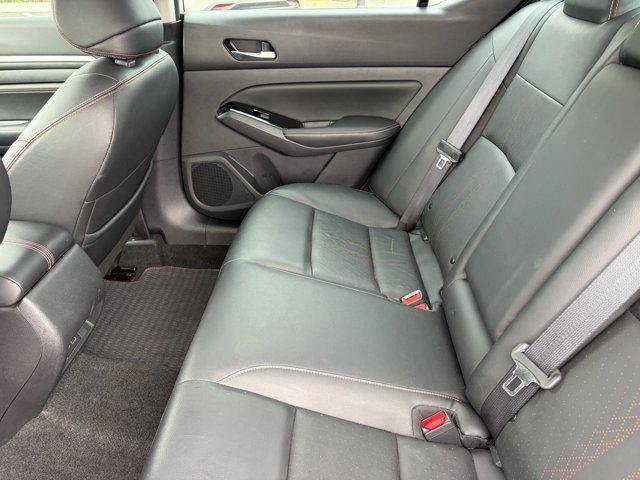 Used 2023 Nissan Altima 2.5 SR w/ SR Premium Package FWD image 13