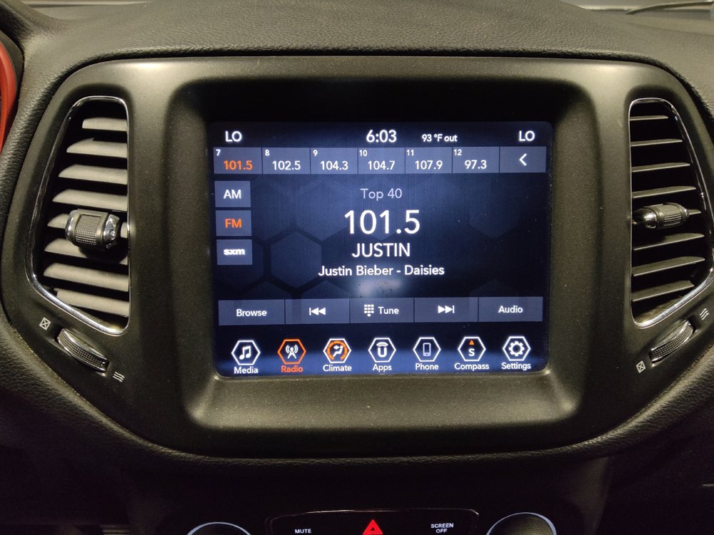 Used 2019 Jeep Compass Trailhawk AWD/4WD image 25
