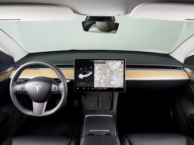 Used 2023 Tesla Model 3 RWD image 3