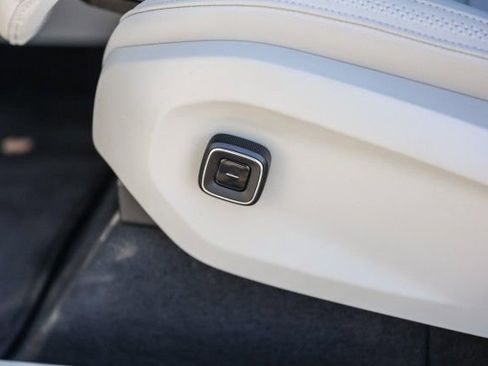 New 2025 Volvo EX90 Ultra image 24