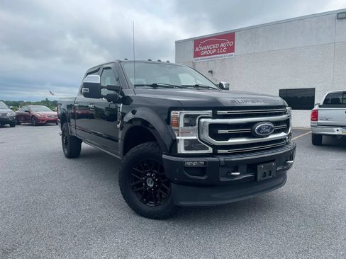 Used 2020 Ford F250 Platinum w/ FX4 Off-Road Package AWD/4WD image 2
