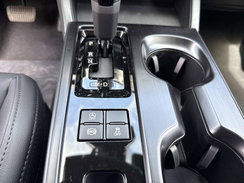 New 2026 Subaru Outback Premium AWD/4WD image 30