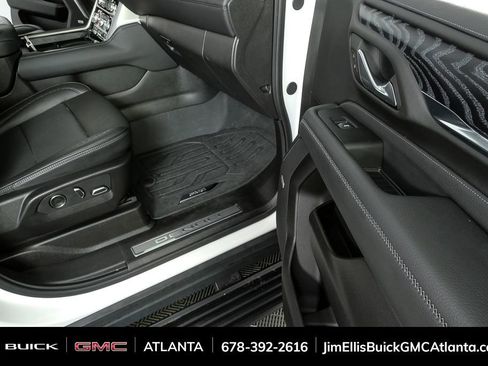 Certified 2023 GMC Yukon Denali w/ Denali Reserve Package image 28