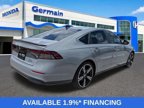 Used 2025 Honda Accord Sport image 5