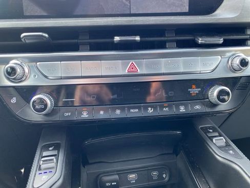 Used 2023 Kia Telluride SX image 25