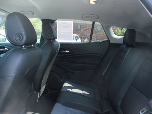 Used 2024 Chevrolet Trax LT w/ Driver Confidence Package FWD image 29