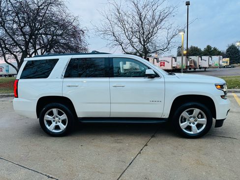 Used 2015 Chevrolet Tahoe LT image 2