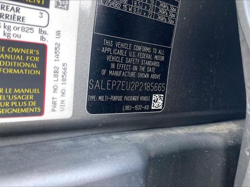 Used 2023 Land Rover Defender 110 SE image 34