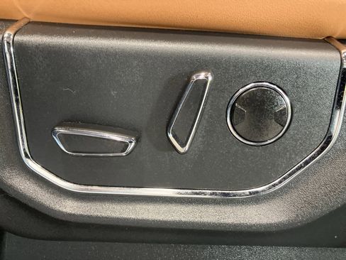 Used 2023 Ford Expedition Platinum image 15