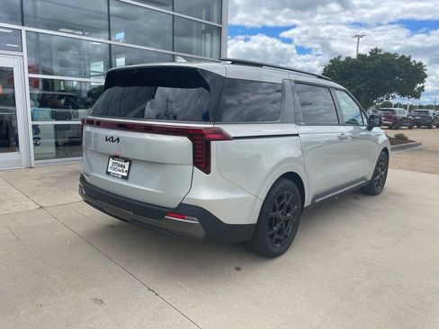 New 2026 Kia Carnival SX Prestige FWD image 5