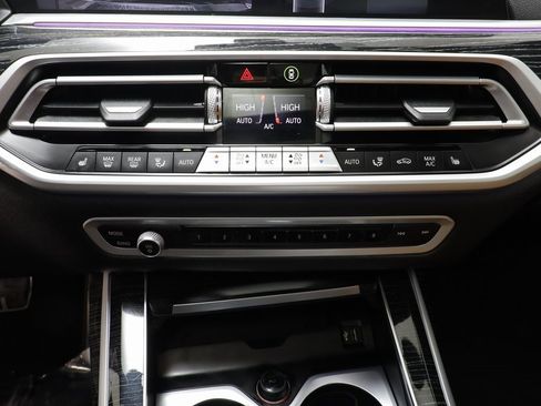 Used 2021 BMW X7 xDrive40i w/ M Sport Package image 13