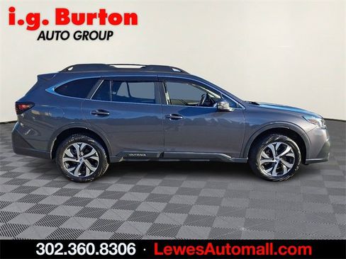 Used 2022 Subaru Outback Limited image 7