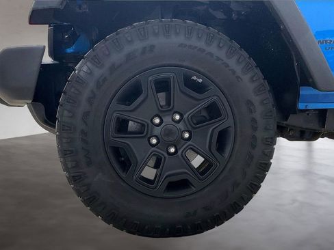 Used 2015 Jeep Wrangler Unlimited Sport w/ Power Convenience Group image 8