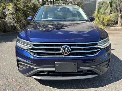 Used 2022 Volkswagen Tiguan SE AWD/4WD image 3