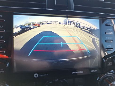 Used 2020 Toyota 4Runner TRD Off-Road image 25