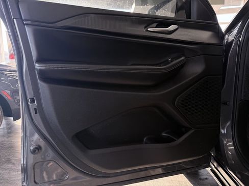 Used 2023 Jeep Grand Cherokee Laredo w/ Luxury Tech Group I image 25