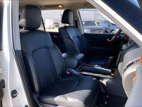 Certified 2019 INFINITI QX80 Luxe w/ All-Season Package image 10
