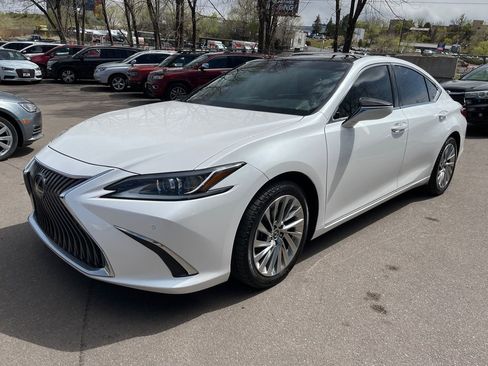Used 2020 Lexus ES 350 w/ Premium Package FWD image 3