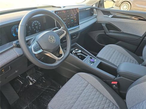 New 2026 Volkswagen Tiguan S image 15