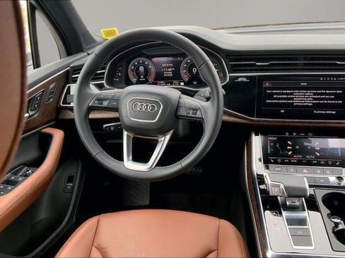 Used 2025 Audi Q7 2.0T Premium Plus w/ Premium Plus Package image 5