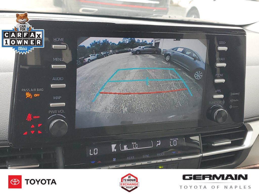 Used 2024 Toyota Sienna LE FWD image 27